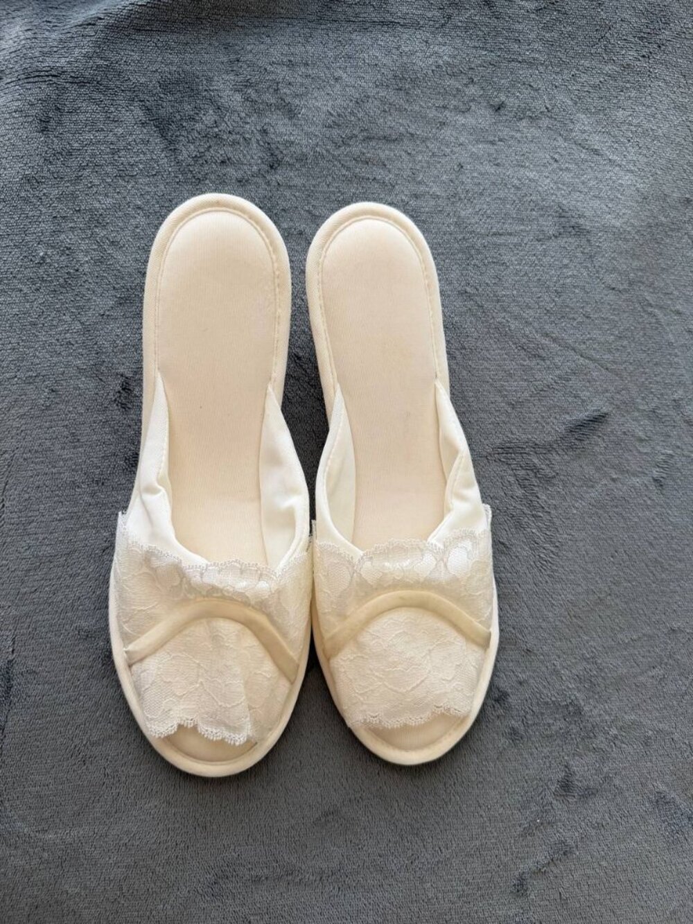 Vintage Madyes Ivory Lace Wedge Slide Slippers Medium (6.5-7.5)